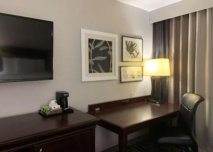 Country & By Radisson, Center Az Hotel Tucson
