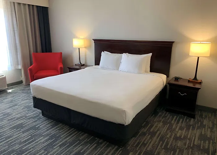 Country & By Radisson, Center Az Hotel Tucson