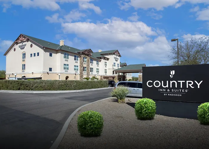 Hotel Country & By Radisson, Center Az 4*