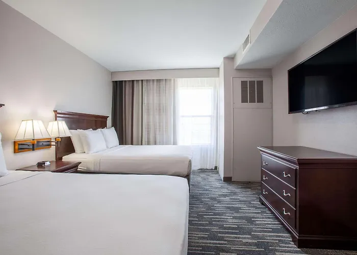 Country & By Radisson, Center Az