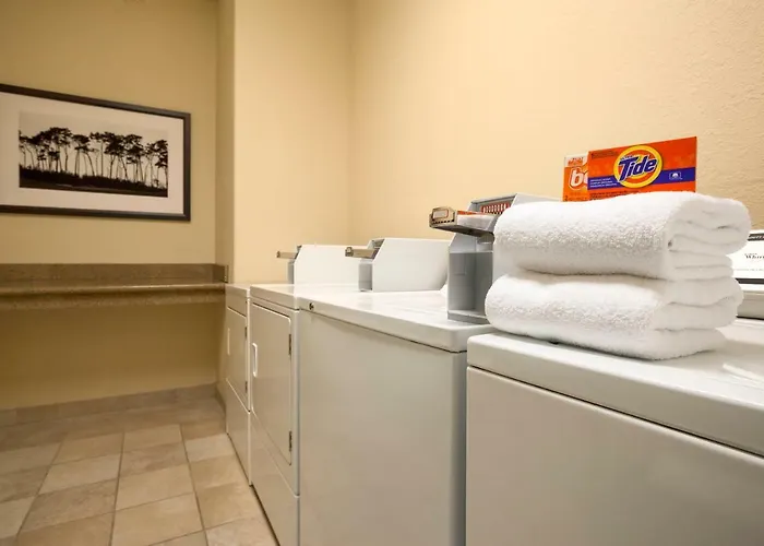 Country & By Radisson, Center Az 4*